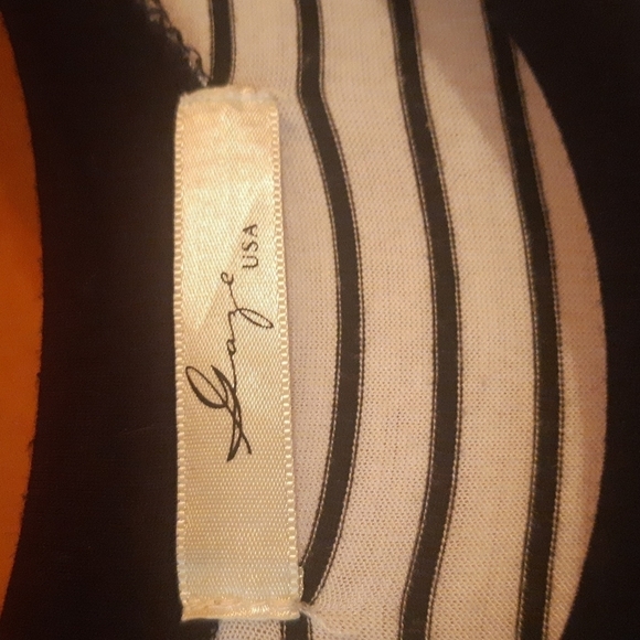 STRIPED Hi-lo Sleeveless 300 - Picture 3 of 6